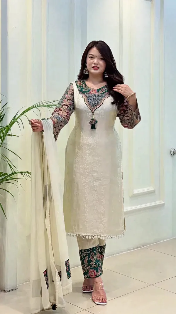 Royal_Printed_Designer_Kurti_Set
