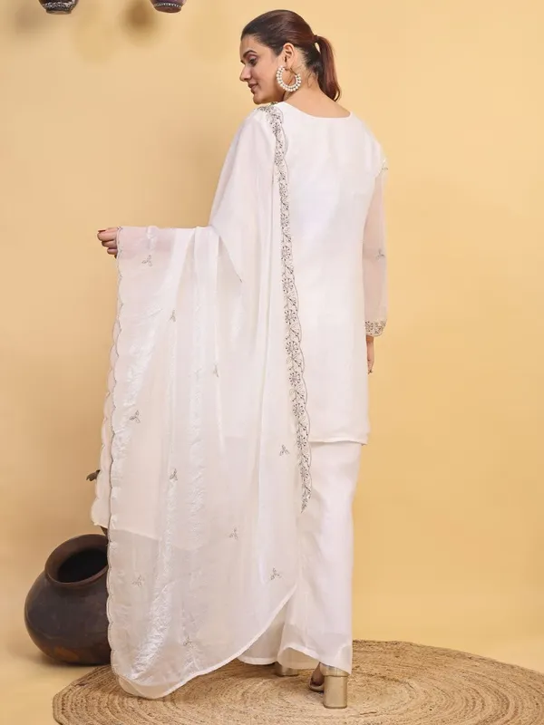Women’s_White_Embroidered_Kurta_Palazzo_&_Dupatta_Set