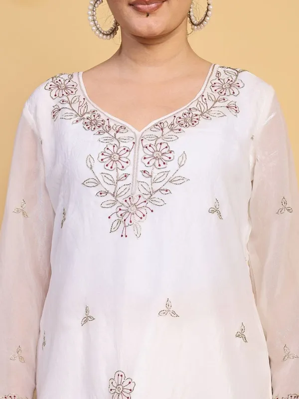 Women’s_White_Embroidered_Kurta_Palazzo_&_Dupatta_Set