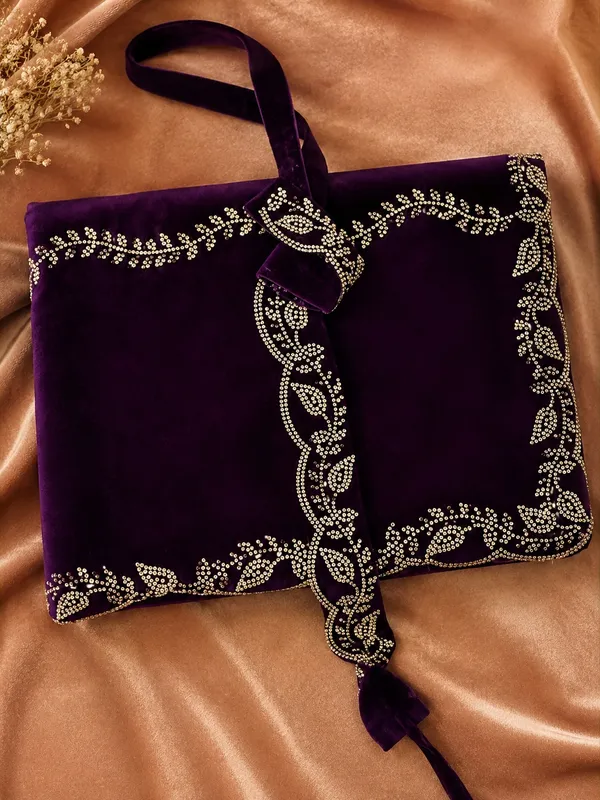 Purple_Velvet_Embellished_Clutch_Bag_for_Women