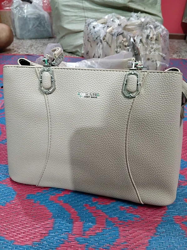 Cream_Faux_Leather_Tote_Handbag_for_Women