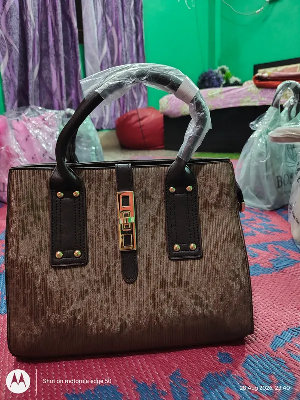 Brown_Textured_Structured_Handbag_for_Women