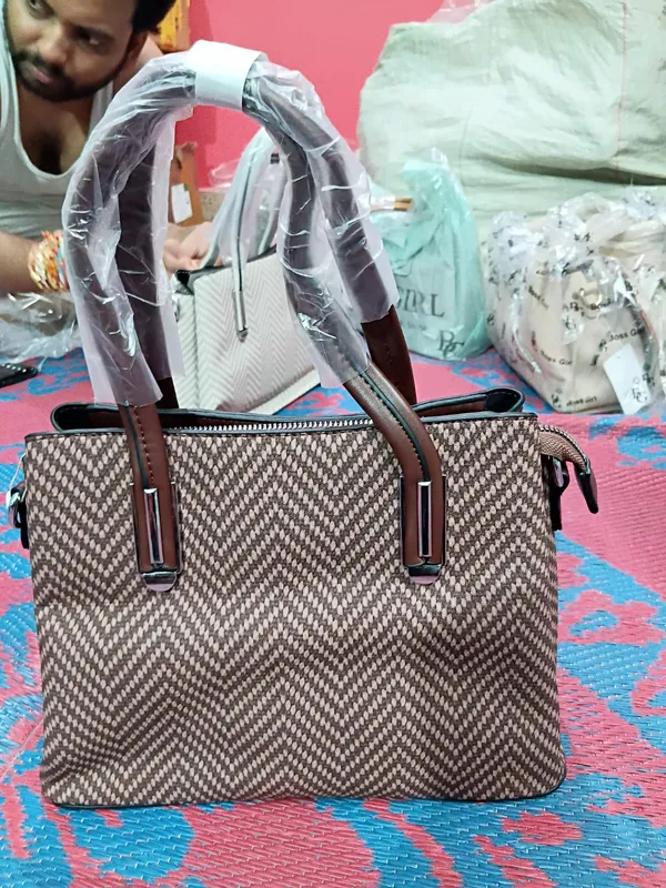Brown_Textured_Structured_Handbag_for_Women