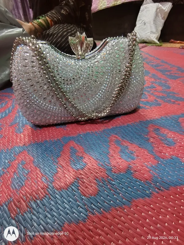Silver_Embellished_Clutch_Bag_for_Women