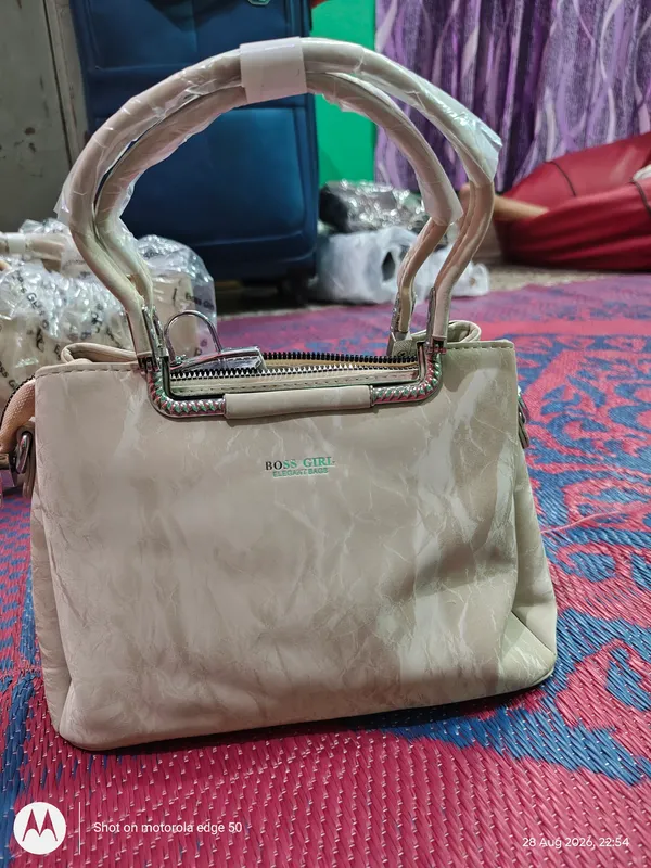Beige_Synthetic_Leather_Handbag_for_Women