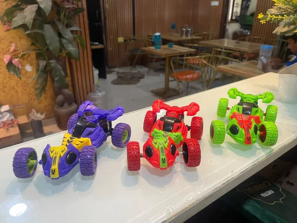 Colorful_Off-Road_Toy_Cars_Set
