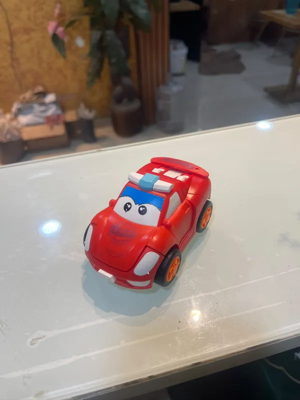Red_Cartoon_Toy_Car_For_Kids