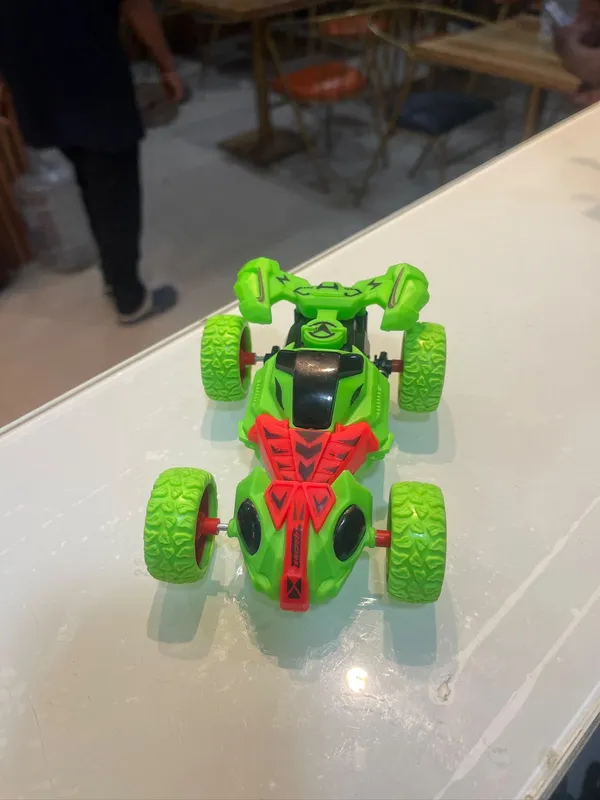 Green_And_Red_Stunt_Toy_Car