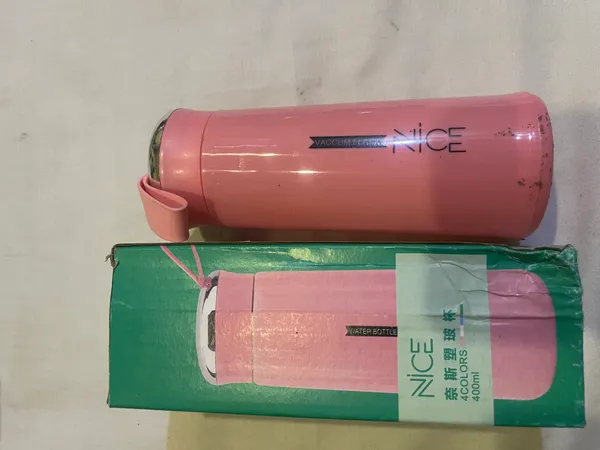 Pink_Plastic_Portable_Water_Bottle_For_Unisex