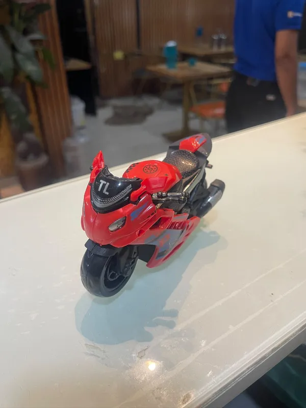 Red_Motorcycle_Toy