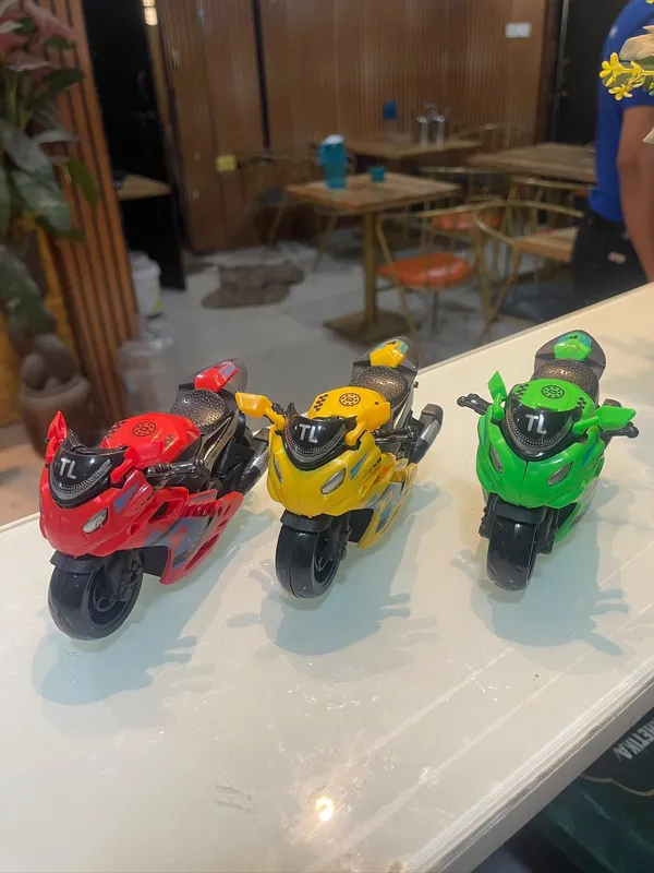 Multicolor_Miniature_Toy_Motorcycles_Set