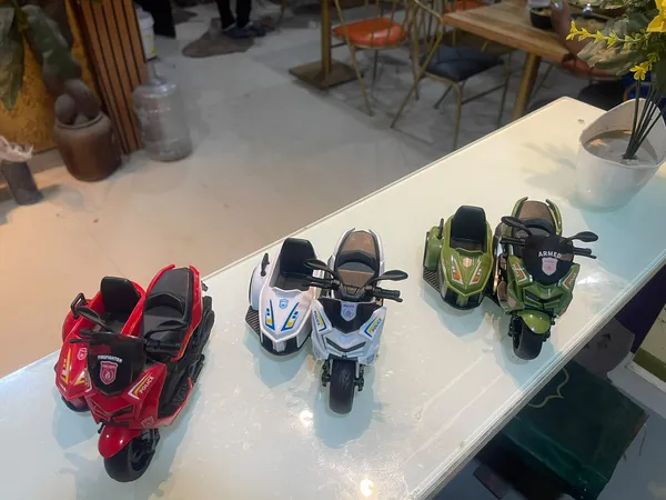 Miniature_Motorcycle_Toy