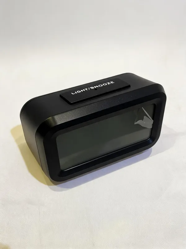 Black_Digital_Alarm_Clock_With_Light_And_Snooze