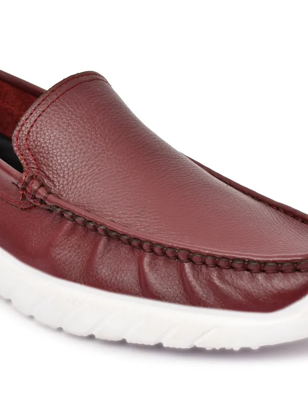 Feather_Light_Cherry_Slip_On_Loafers_For_Men