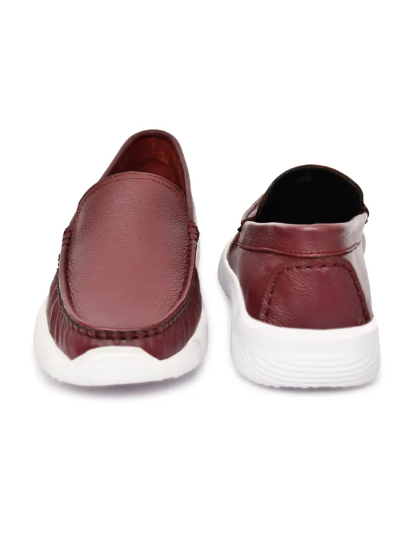Feather_Light_Cherry_Slip_On_Loafers_For_Men
