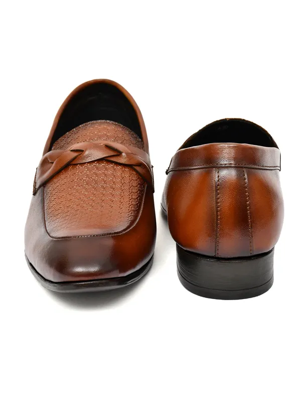 Men_S_Tan_Textured_Loafer_Formal_Shoes