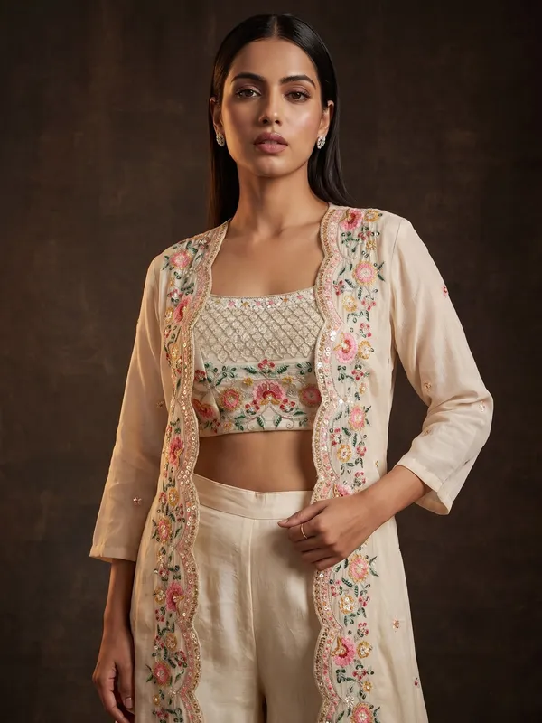 Cream_Embroidered_Ethnic_Co_Ord_Set_for_Women