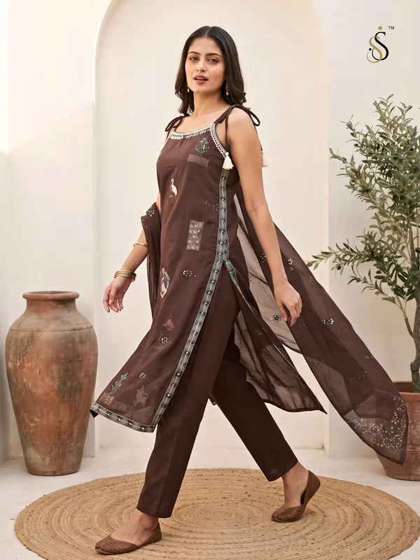 Brown_Embroidered_Kurta_Set_With_Dupatta_For_Women