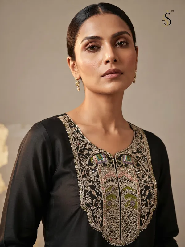 Black_Embroidered_Straight_Kurta_Set_For_Women