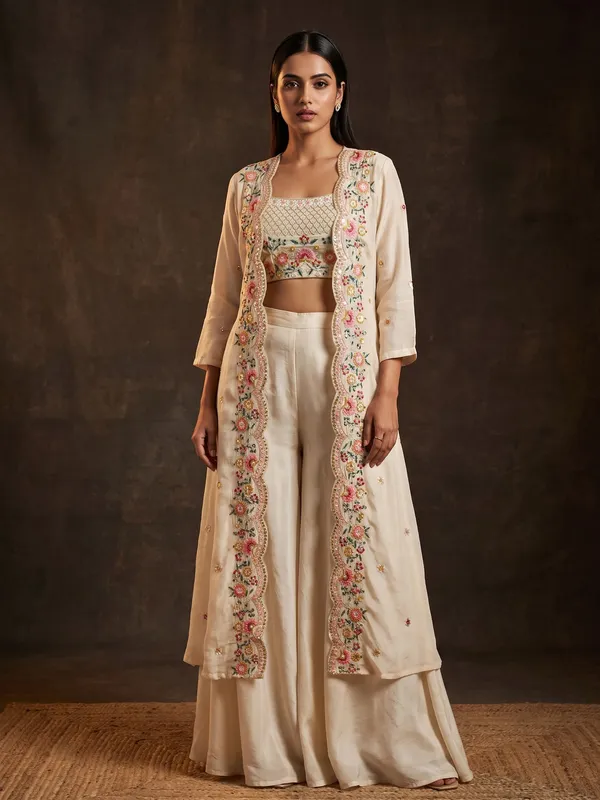 Cream_Embroidered_Ethnic_Co_Ord_Set_for_Women