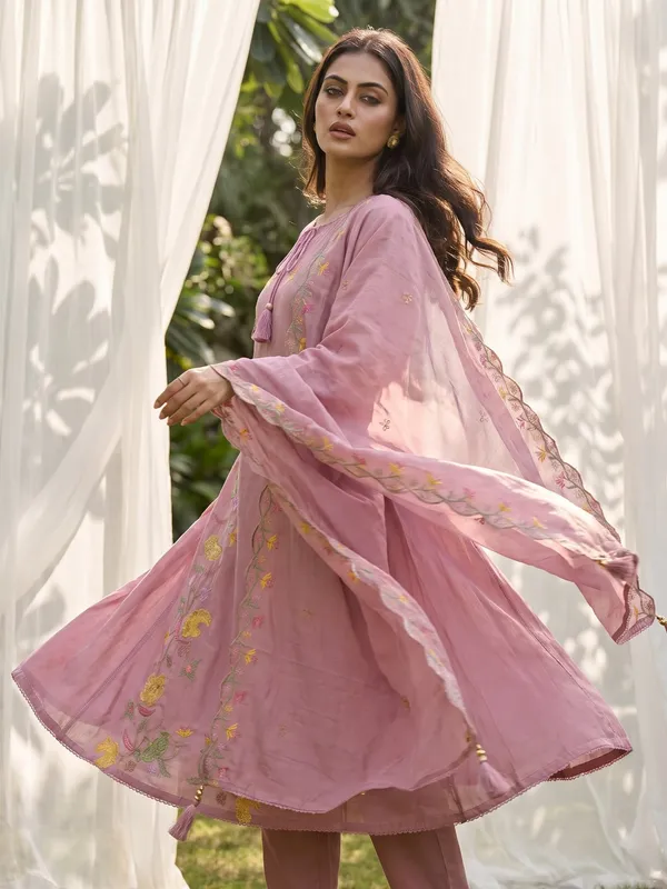 Pink_Embroidered_Straight_Kurta_Set_for_Women