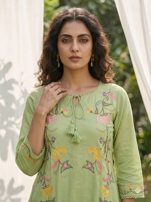 Green_Embroidered_Kurta_Set_for_Women