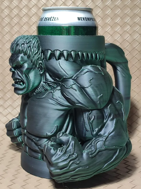 Green_Superhero_Sculpted_Can_Holder