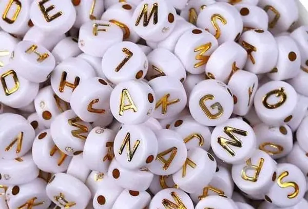 White_Plastic_6Mm_Round_Alphabet_Letter_Beads_For_Jewelry_Making