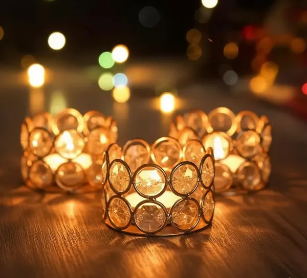 Decorative_metal_Tea_light_holder-_Set_of_2