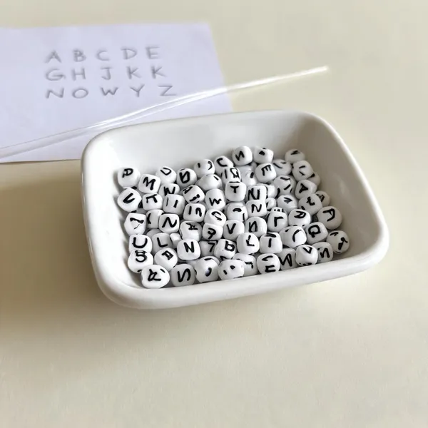 White_Plastic_6Mm_Round_Alphabet_Letter_Beads_For_Jewelry_Making