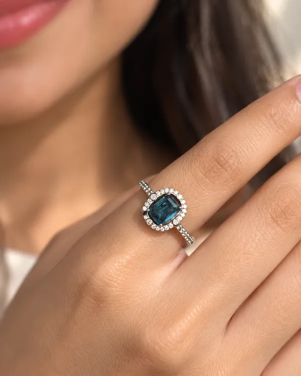 Blue_Topaz_Radiant_Cut_Sterling_Silver_Ring_For_Women