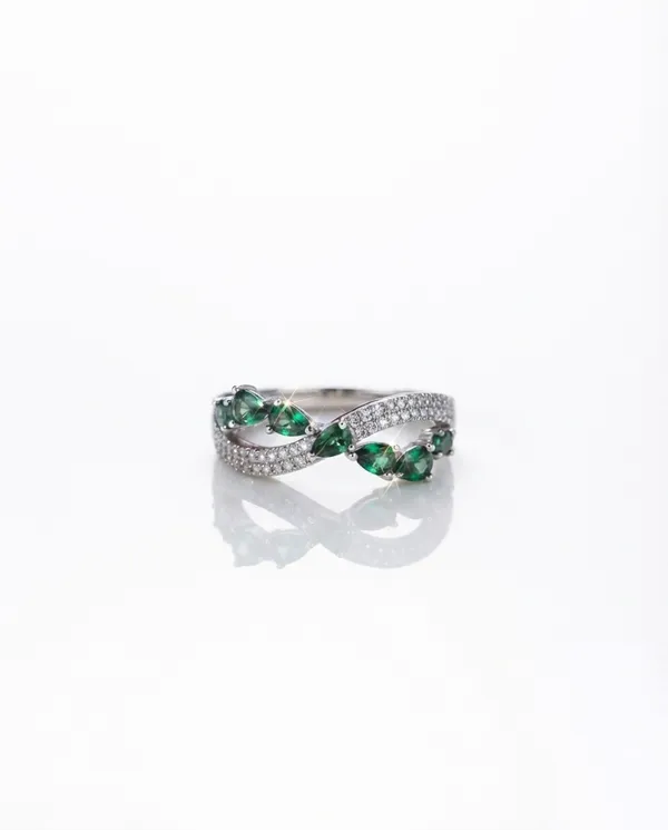 Green_Emerald_Sterling_Silver_Ring_For_Women