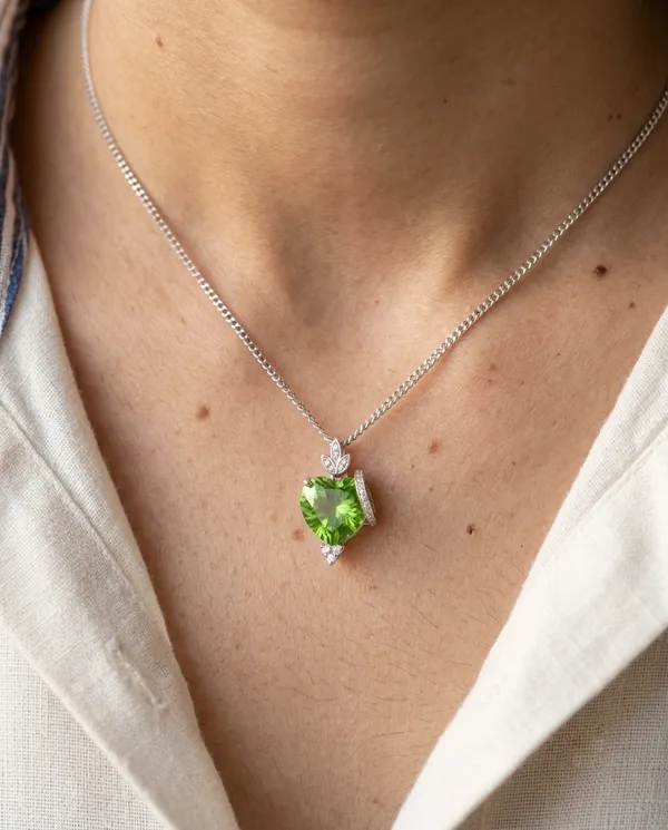 Green_Stone_Sterling_Silver_Necklace_For_Women