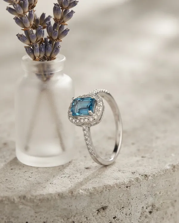 Blue_Topaz_Radiant_Cut_Sterling_Silver_Ring_For_Women