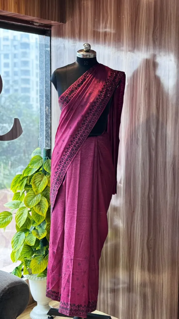 Wine_Printed_Border_Saree_For_Women