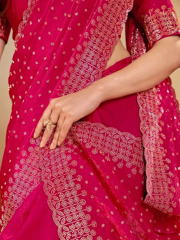 Magenta_Gold_Embellished_Saree_With_Blouse_For_Women