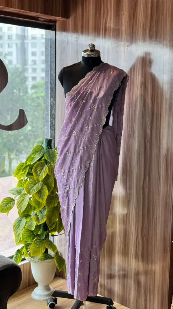 Lavender_Floral_Embroidered_Saree_For_Women