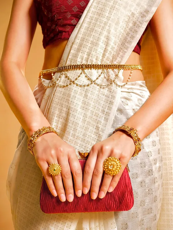 Cream_Woven_Geometric_Tassel_Saree_For_Women