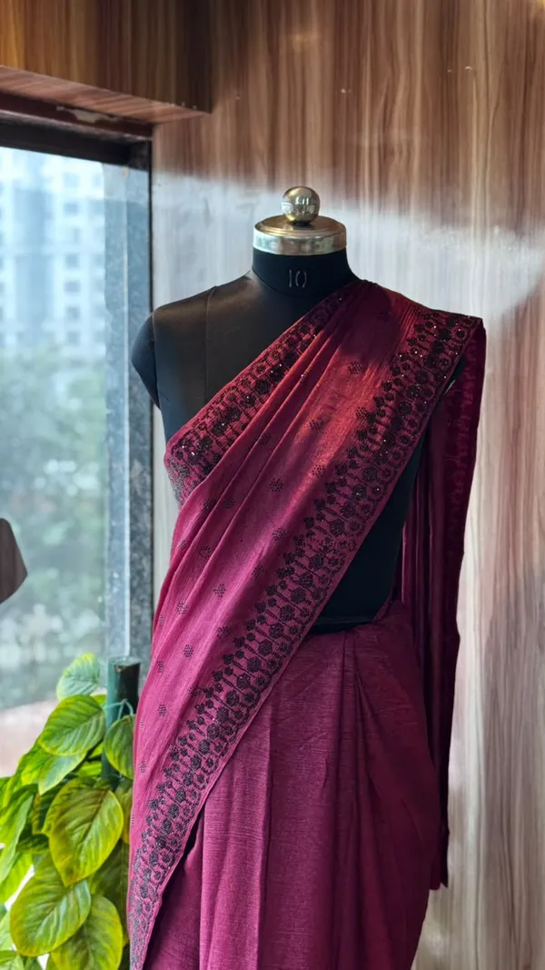 Wine_Printed_Border_Saree_For_Women
