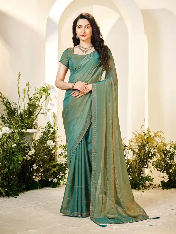 Green_Traditional_Contrast_Border_Drape_Saree_For_Women