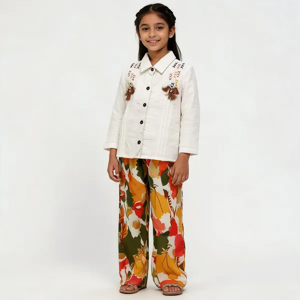 White_Cotton_Embroidered_Kurta_Set_For_Girls