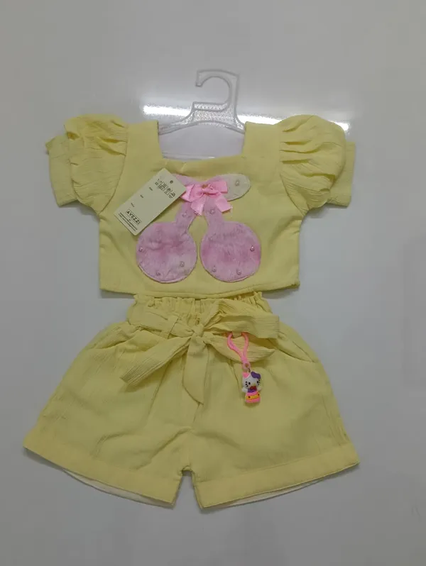 Yellow_Casual_Top_And_Shorts_Set_for_Baby_Girls