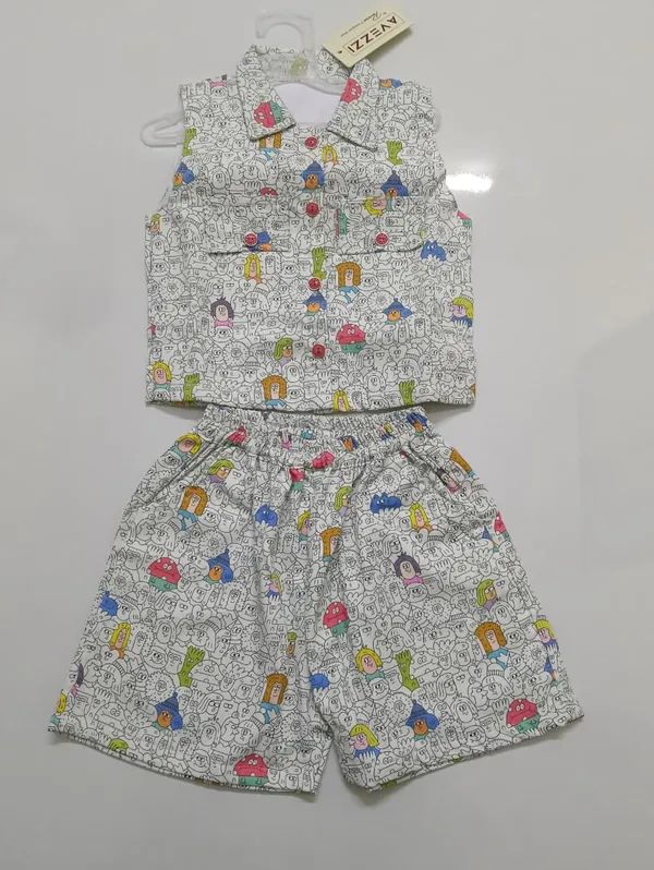 Multicolour_Printed_Top_And_Shorts_Set_For_Kids