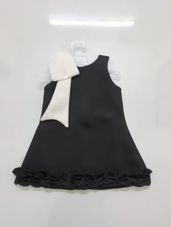 Black_Sleeveless_Flared_Dress_for_Girls