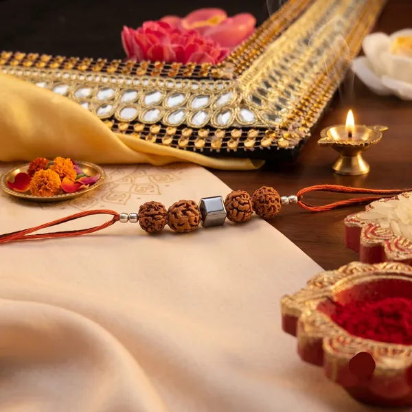 Rudraksh_Raakhi