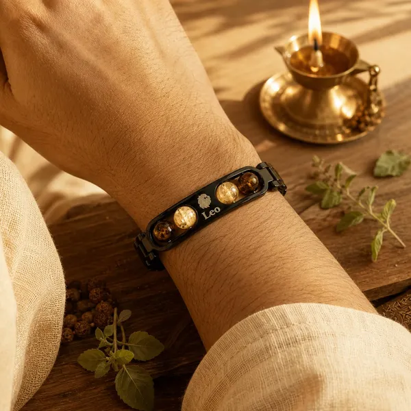 Dhaarmik_Leo_Metal_Bracelet