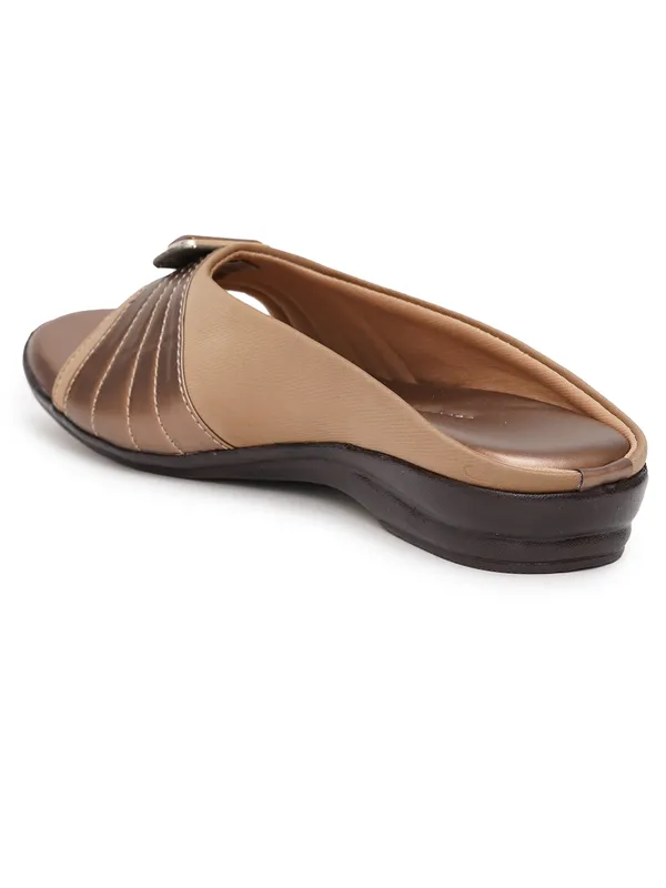 Brown_Slip-On_Flat_Sandals