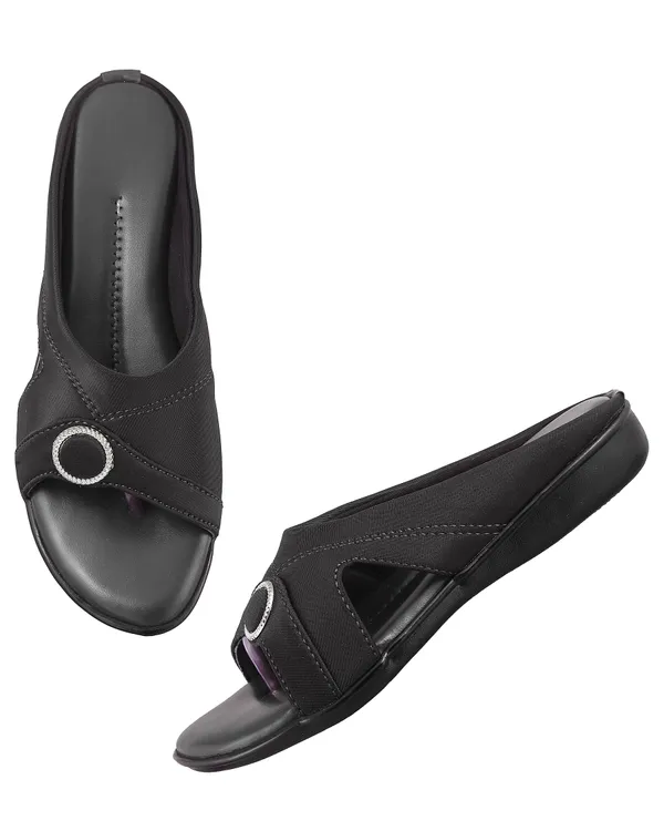 Black_Casual_Slip-On_Sandals