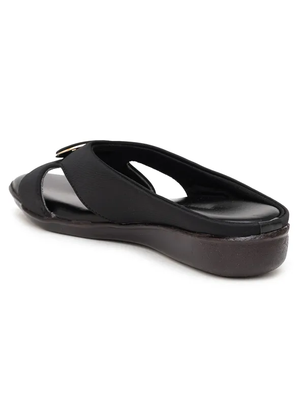 Black_Flat_Open_Toe_Sandals