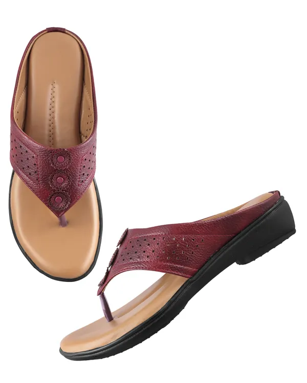 Burgundy_Textured_Thong_Sandals